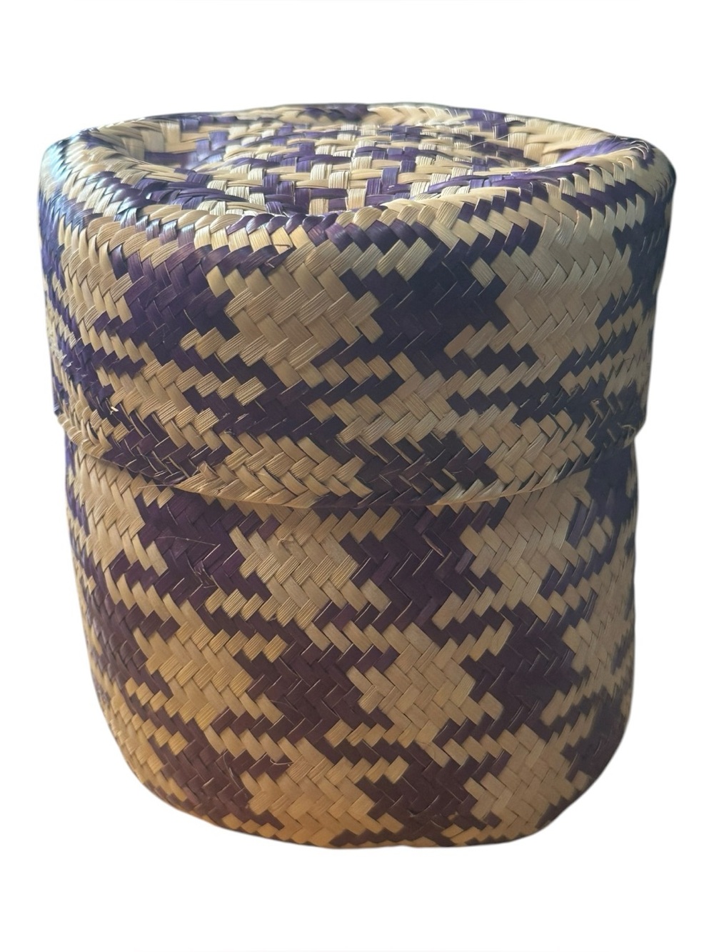 GlobeIn Handwoven Basket w Lid Emilia Garcia Martinez Oaxaca Mexico Purple